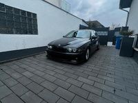 Gebraucht BMW 523 170 PS (125 kW) 1998 Schwarz Limousine