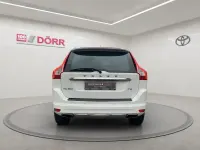Gebraucht Volvo XC60 Kinetic 245 PS (180 kW) 2015 White solid ice white SUV