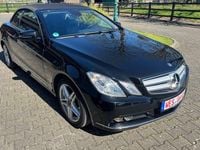 Gebraucht Mercedes E200 AMG 184 PS (135 kW) 2010 Schwarz Cabrio