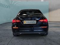 Gebraucht Mercedes A200 Advanced 163 PS (119 kW) 2024 Schwarz Limousine
