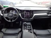 Gebraucht Volvo XC60 R-Design 341 PS (250 kW) 2021 Crystal white / metallic perl SUV