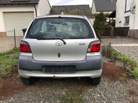 Gebraucht Toyota Yaris 68 PS (50 kW) 2002 Grau Kleinwagen