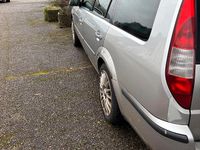 Gebraucht Ford Mondeo 153 PS (112 kW) 2006 Grau Kombi