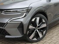 Gebraucht Renault Megane E-Tech Techno 160 kW (218 PS) 2024 Dolomitgrau + schwarz gne Limousine