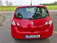 Second-hand Renault Twingo Dynamique 75 CP (55 kW) 2012 Roșu Hatchback