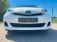 Gebraucht Toyota Verso-S Basis 99 PS (72 kW) 2015 Weiß Van / Kleinbus