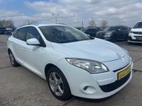 Gebraucht Renault Mégane III Expression 101 PS (74 kW) 2011 Weiß Limousine