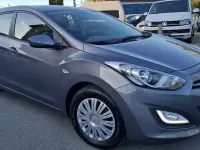 Gebraucht Hyundai i30 Style 135 PS (99 kW) 2015 Grau Kombi
