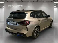 Gebraucht BMW iX3 M Sport 210 kW (286 PS) 2023 Silber SUV