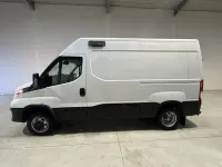 Gebraucht Iveco Daily 180 PS (132 kW) 2018 Weiss Van