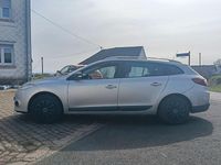 Gebraucht Renault Mégane III 110 PS (80 kW) 2011 Silber Limousine