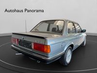Second-hand BMW 325 122 CP (89 kW) 1985 Albastru