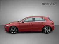 Gebraucht Mercedes A200 Progressive 163 PS (119 kW) 2023 Rot Limousine