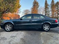 Gebraucht Mercedes E200 163 PS (119 kW) 2004 Schwarz Limousine