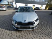 Gebraucht Skoda Octavia Style 150 PS (110 kW) 2022 Brilliantsilber Limousine