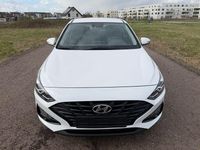 Gebraucht Hyundai i30 Select 116 PS (85 kW) 2022 Weiß Kombi