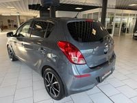 Gebraucht Hyundai i20 86 PS (63 kW) 2014 Grau Kleinwagen