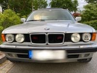 Second-hand BMW 750 407 CP (299 kW) 1989 Argintiu Berlinǎ