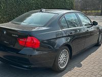 Gebraucht BMW 320 170 PS (125 kW) 2009 Schwarz Limousine