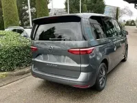 Używany VW Multivan 150 KM (110 kW) 2026 Szary Minivan