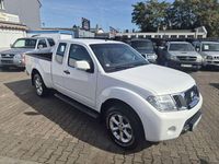 Gebraucht Nissan Navara SE 190 PS (139 kW) 2015 Weiß Pickup