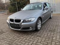 Gebraucht BMW 318 143 PS (105 kW) 2010 Grau Kombi