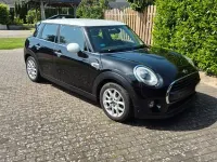 Używany Mini Cooper 136 KM (100 kW) 2017 Czarny Hatchback