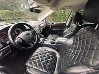 Gebraucht VW Touareg Edition 262 PS (192 kW) 2018 Weiß SUV