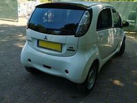 Gebraucht Mitsubishi i-MiEV 49 kW (67 PS) 2014 Weiß Kleinwagen