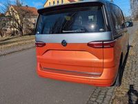 Gebraucht VW Multivan Life 204 PS (150 kW) 2025 Orange Van
