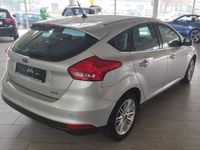 Gebraucht Ford Focus Cool & Connect 125 PS (91 kW) 2018 Polarsilber metallic (metallic) Limousine