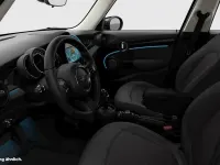 Gebraucht Mini Cooper Essential 136 PS (100 kW) 2023 Midnight black ii Kleinwagen