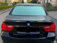 Second-hand BMW 320 170 CP (125 kW) 2009 Negru Berlinǎ