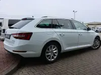 Gebraucht Skoda Superb Style 150 PS (110 kW) 2017 Weiß Kombi
