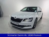 Gebraucht Skoda Superb LAURIN & KLEMENT 190 PS (139 kW) 2015 Weiß Limousine