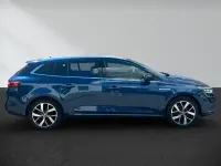Gebraucht Renault Mégane IV Bose Edition 132 PS (97 kW) 2018 Blau Limousine