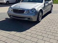 Gebraucht Mercedes 220 194 PS (142 kW) 2003 Silber Limousine