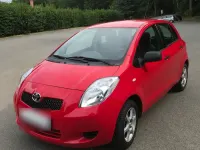 Gebraucht Toyota Yaris Cool 69 PS (50 kW) 2006 Rot Kleinwagen
