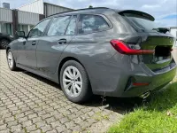 Gebraucht BMW 320 Advantage 190 PS (139 kW) 2020 Grau Kombi