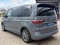 Gebraucht VW Multivan Life 150 PS (110 kW) 2023 Pure grey Van / Kleinbus