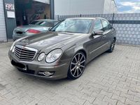 Gebraucht Mercedes E280 Avantgarde 231 PS (169 kW) 2007 Beige Limousine