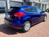Gebraucht Ford Focus Titanium 120 PS (88 kW) 2016 Blau Limousine