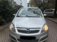 Gebraucht Opel Zafira 105 PS (77 kW) 2006 Silber Van / Kleinbus