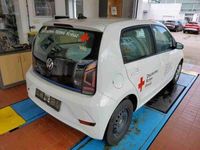 Gebraucht VW e-up! 61 kW (83 PS) 2021 Pure white (weiß) Kleinwagen