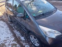 Gebraucht Toyota Verso-S 99 PS (72 kW) 2011 Grau Van / Kleinbus