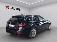 Gebraucht BMW 318 Advantage 150 PS (110 kW) 2022 Schwarz ii/bonnet fluid black Kombi