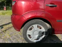 Gebraucht Ford Fiesta 80 PS (58 kW) 2004 Rot Kleinwagen