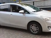 Gebraucht Toyota Verso Skyview Edition 147 PS (108 kW) 2016 Silber Van / Kleinbus