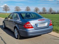Gebraucht Mercedes E200 Elegance 163 PS (119 kW) 2005 Blau Limousine