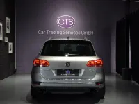 Gebraucht VW Touareg 262 PS (192 kW) 2015 Tungsten silver SUV